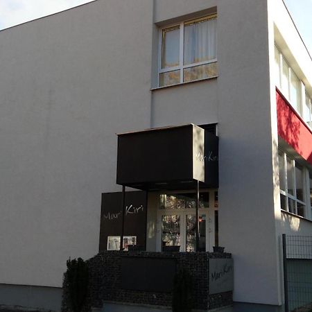 Mari Kiri Penzion Bratislava Dış mekan fotoğraf